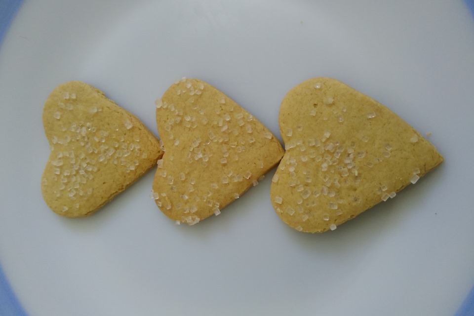 wheat-heart-cookie